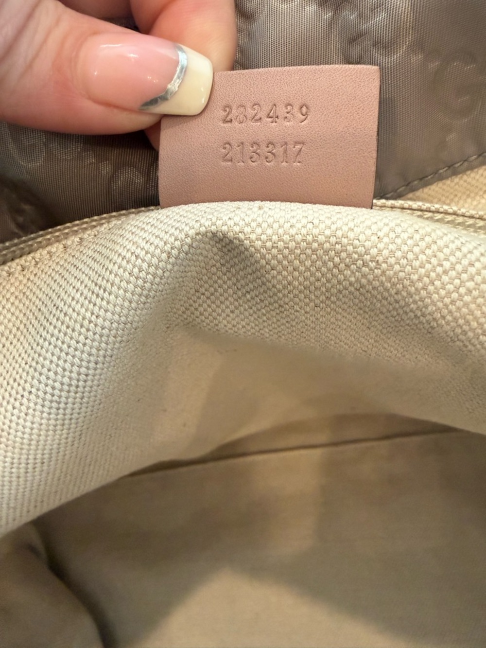 Gucci Authentic Gray Quilted Logo Tote with Pink Trim 232439213317 - Picture 8 of 11